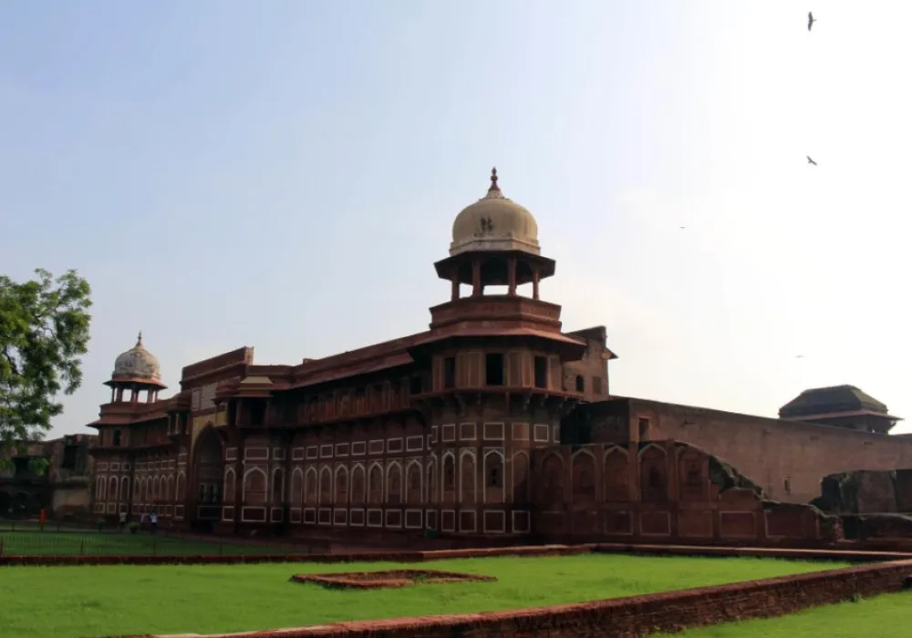 1 Night Agra (Taj Mahal) Package