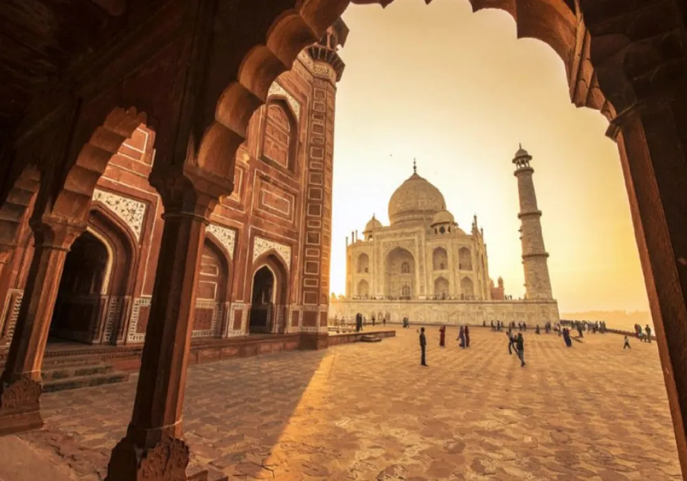 1 Night Agra Tour by Private Car